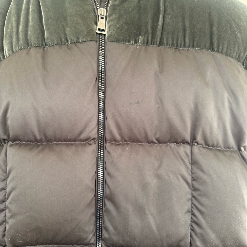 Silver grey Moncler puffer coat with velvet shoulders - Picture 6 of 8
